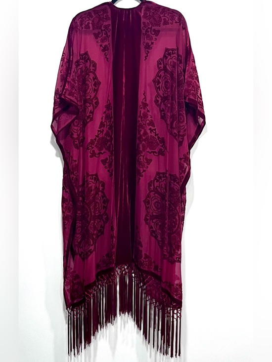 torrid Other - Torrid 3/4 deep magenta velvet burnout kimono duster
